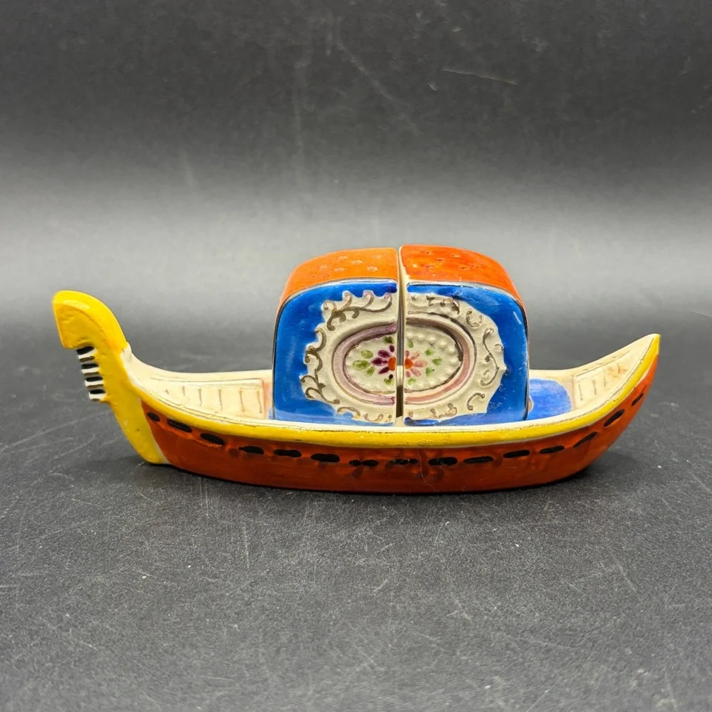 Meiko Vintage Hand Painted Ceramic Gondola Ship Boat Salt & Pepper Shaker, Japan